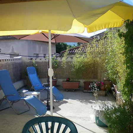 T2 Dans Maison De Village Ganges Exterior foto
