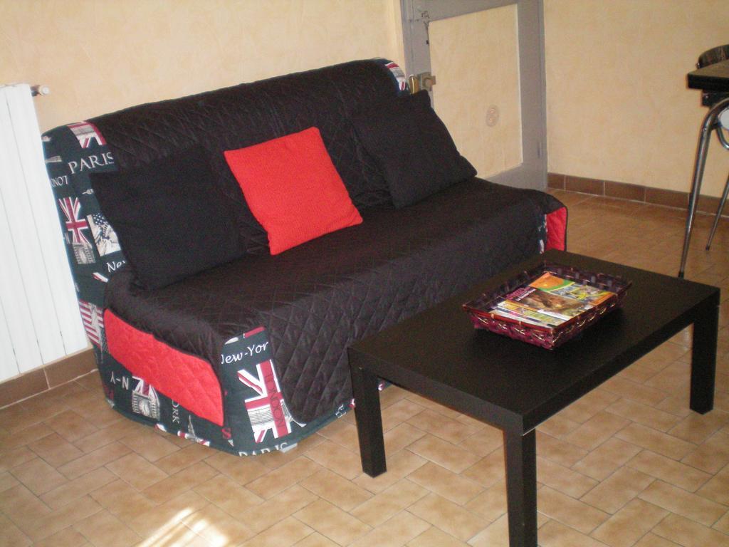 T2 Dans Maison De Village *
