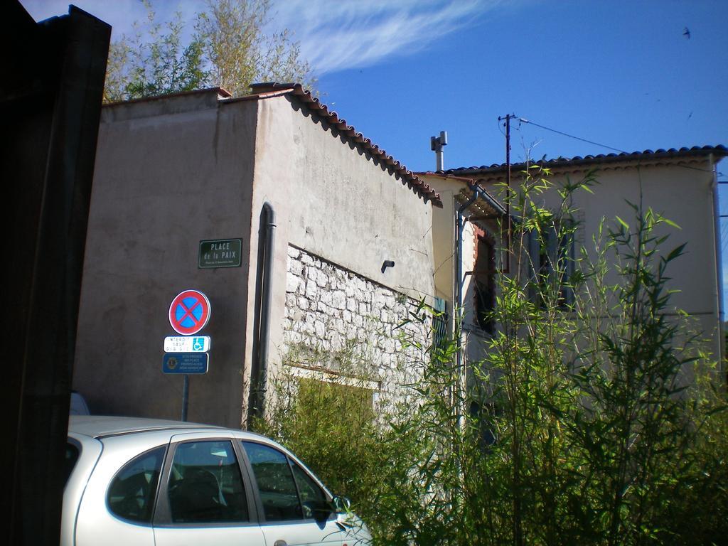 T2 Dans Maison De Village Apartment