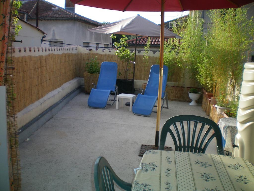 T2 Dans Maison De Village * Ganges
